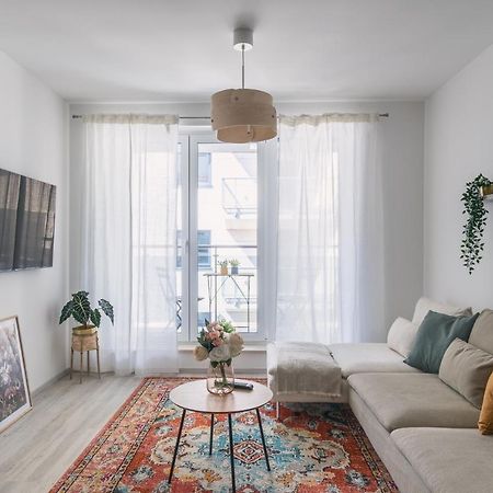 Corvin Apartment With Balcony And Ac Budapest Kültér fotó