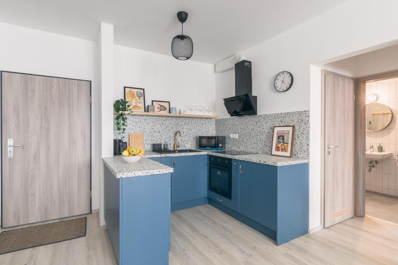 Corvin Apartment With Balcony And Ac Budapest Kültér fotó