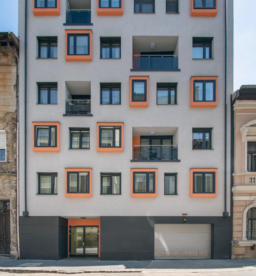 Corvin Apartment With Balcony And Ac Budapest Kültér fotó